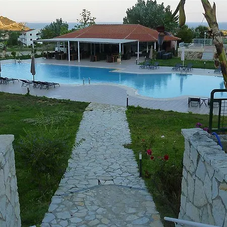Pacifae Golden Village מלון 3*