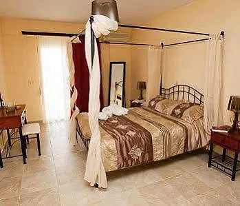 Pacifae Golden Village קאטליוס