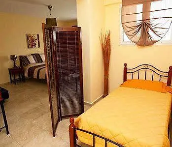 Pacifae Golden Village מלון 3*