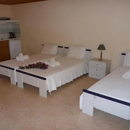 Pacifae Golden Village מלון 3*